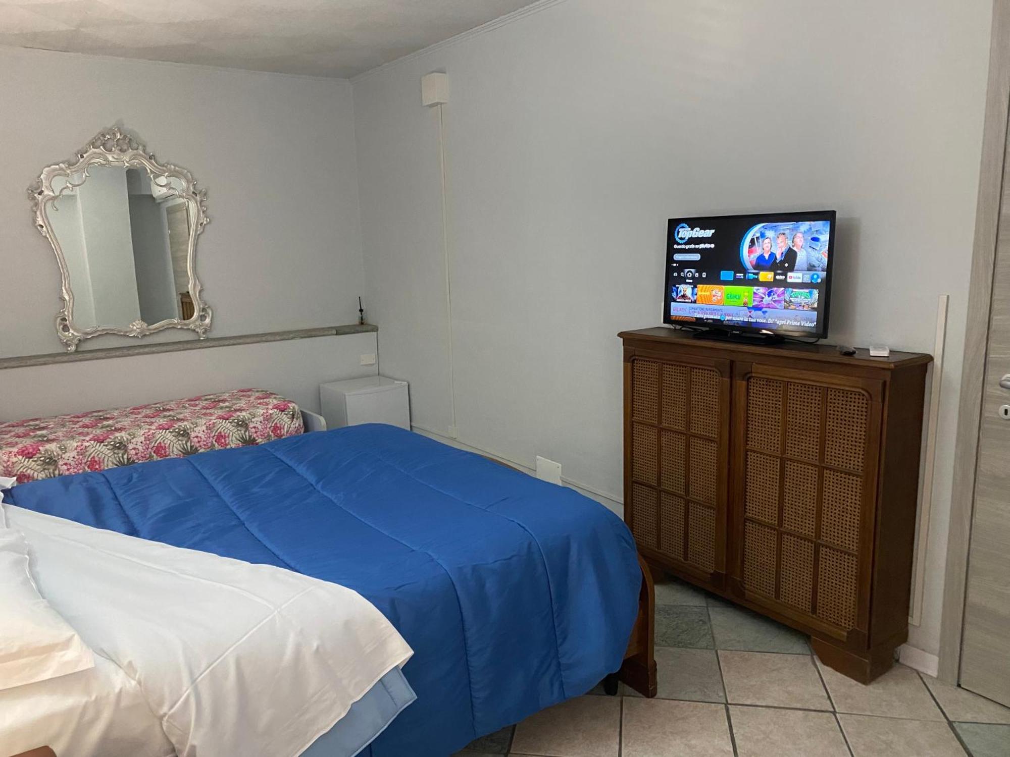 La Casa Di Cate & Adry Bed & Breakfast Envie Ngoại thất bức ảnh