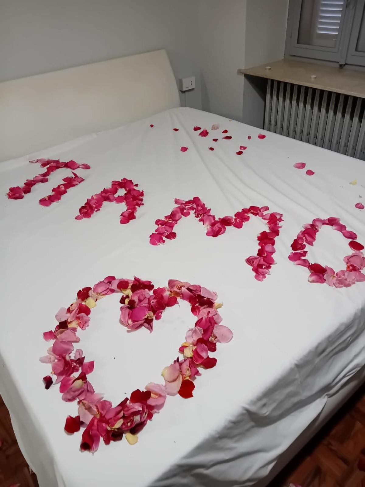 La Casa Di Cate & Adry Bed & Breakfast Envie Ngoại thất bức ảnh