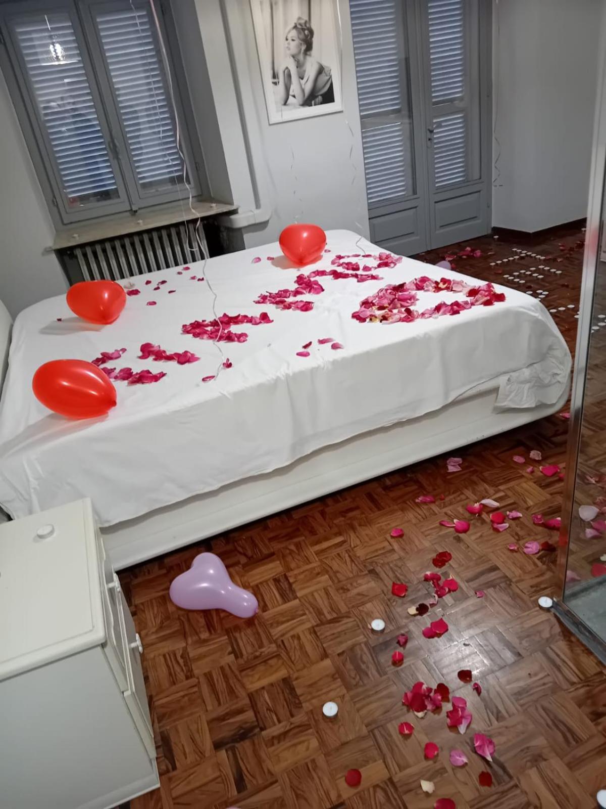 La Casa Di Cate & Adry Bed & Breakfast Envie Ngoại thất bức ảnh
